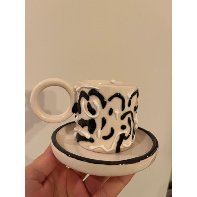 black and white mug
