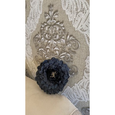 İpek Yaka Çiçeği
